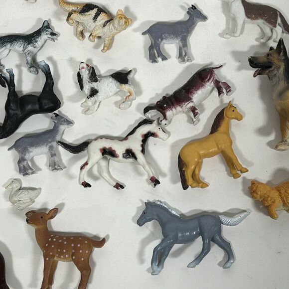 Lot of 86 Plastic Animal Minature Toys Figures Horse Dog Zebra Farm HIppo - Picture 5 of 14